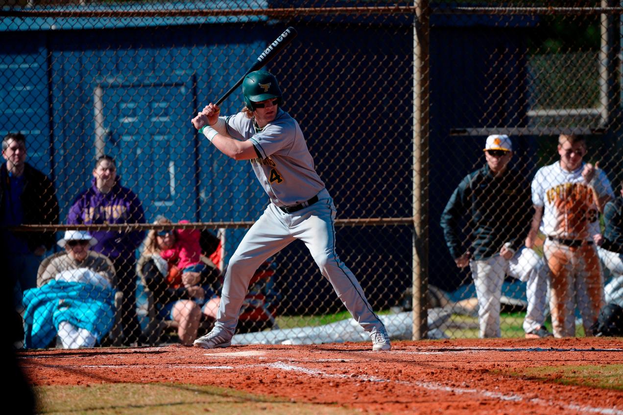 Clarks Takes Advantage Of Fitchburg State, 9-4