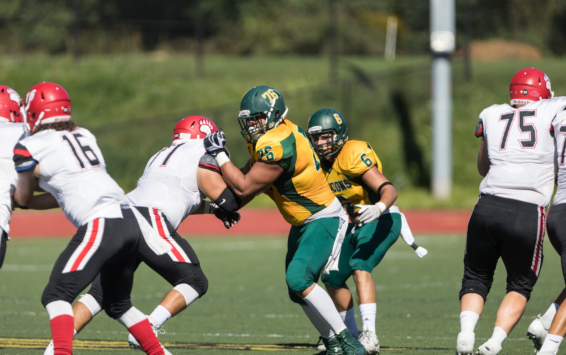  Falcons Fall to Rams in MASCAC action, 32-16