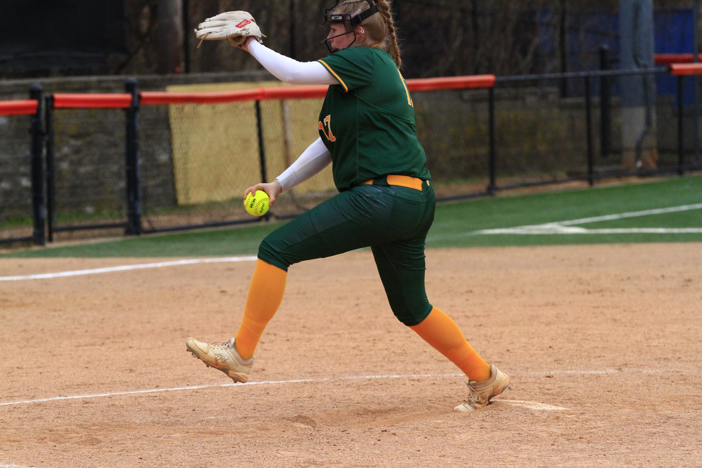 Falcons Sweep Vikings In MASCAC Double Header