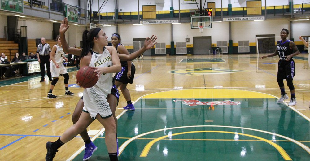 Fitchburg State Clipped By UMass Boston, 81-75