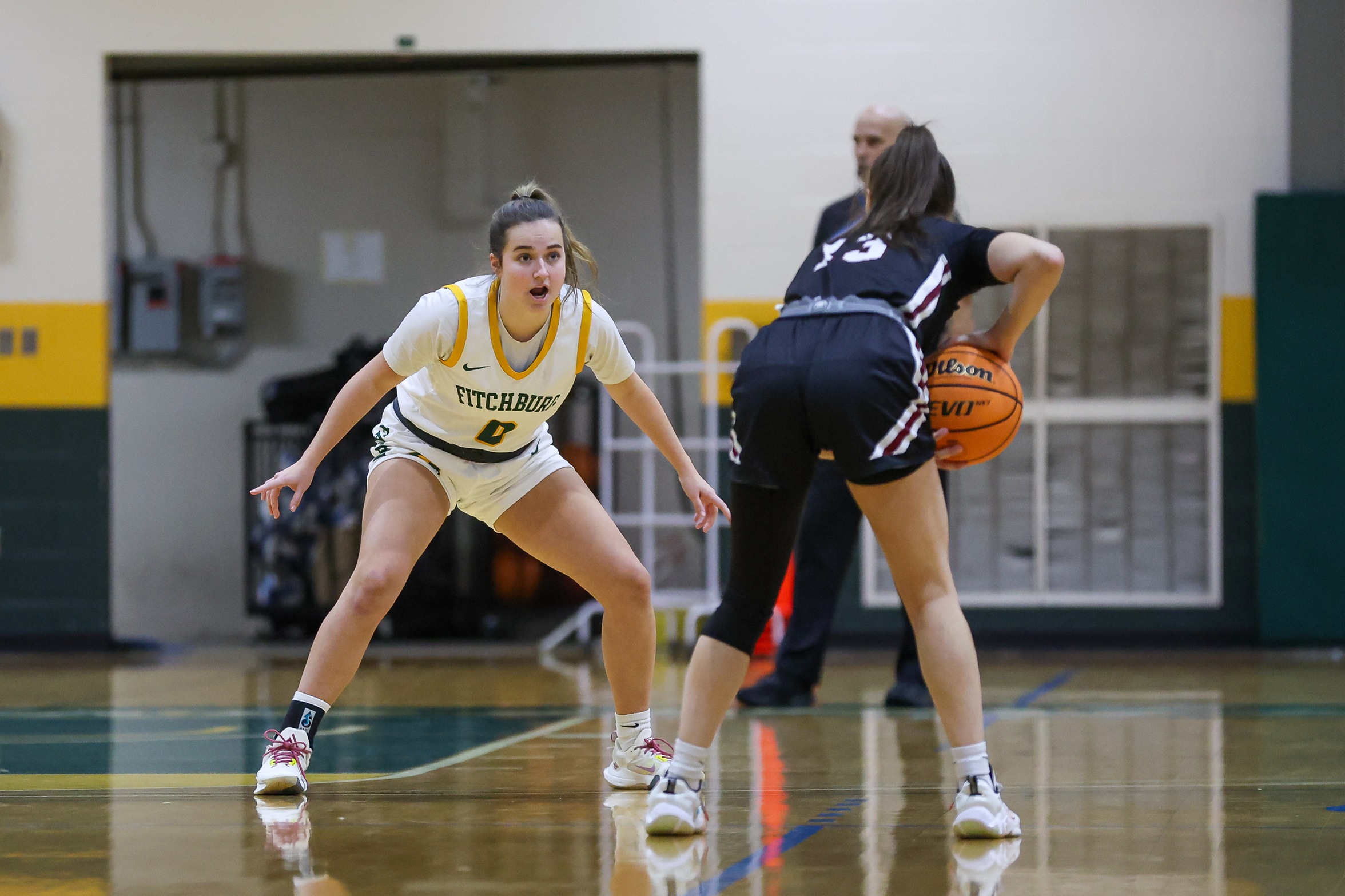 Women's Basketball Downed by Vikings