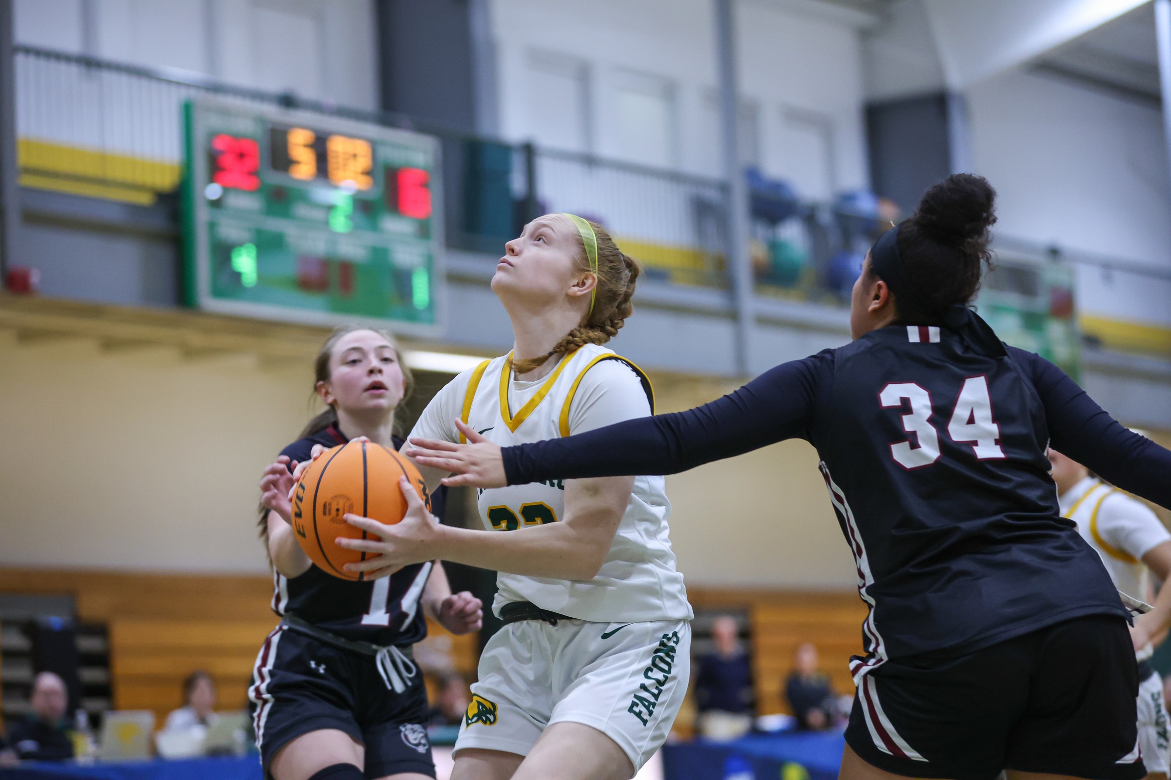 Women's Basketball Falls Short to MCLA in Conference Opener
