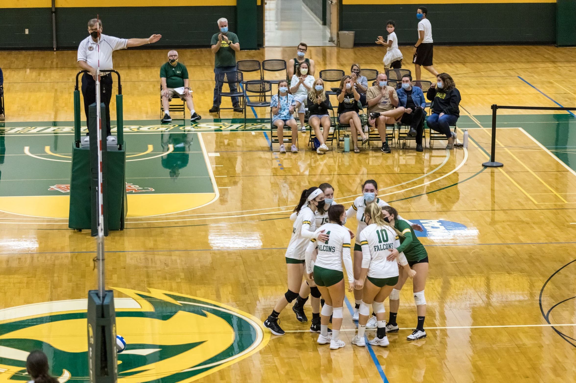 Volleyball Stopped in Tri-Match with Rams and Fighting Scots