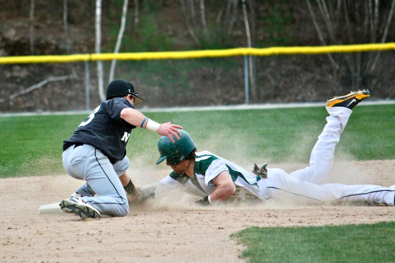 Fitchburg State Splits With Colby Sawyer, 4-3/5-1