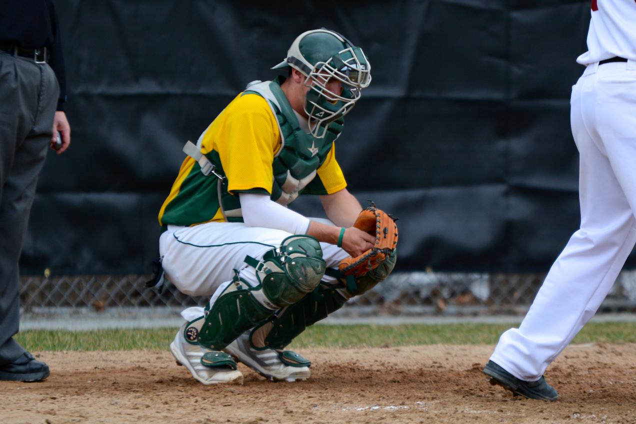 Fitchburg State Surges Past Wentworth, 10-4