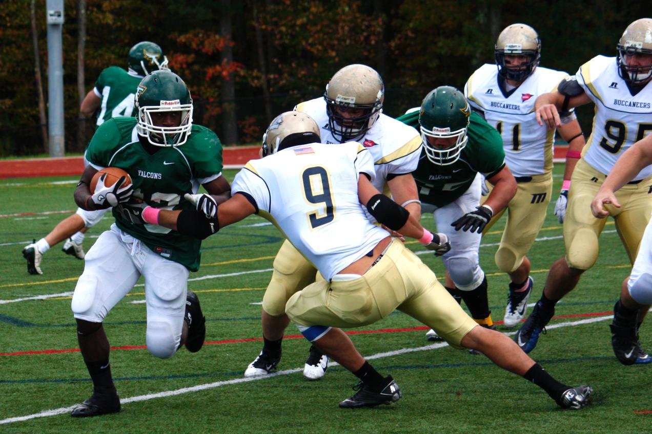 Westfield State Guns Past Fitchburg State, 34-7