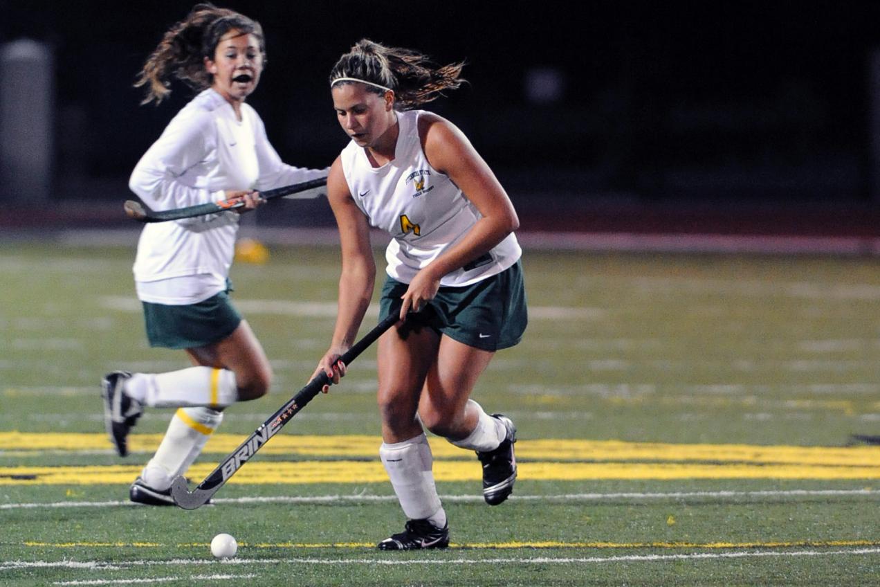 Fitchburg State Slithers Past Nichols, 2-1