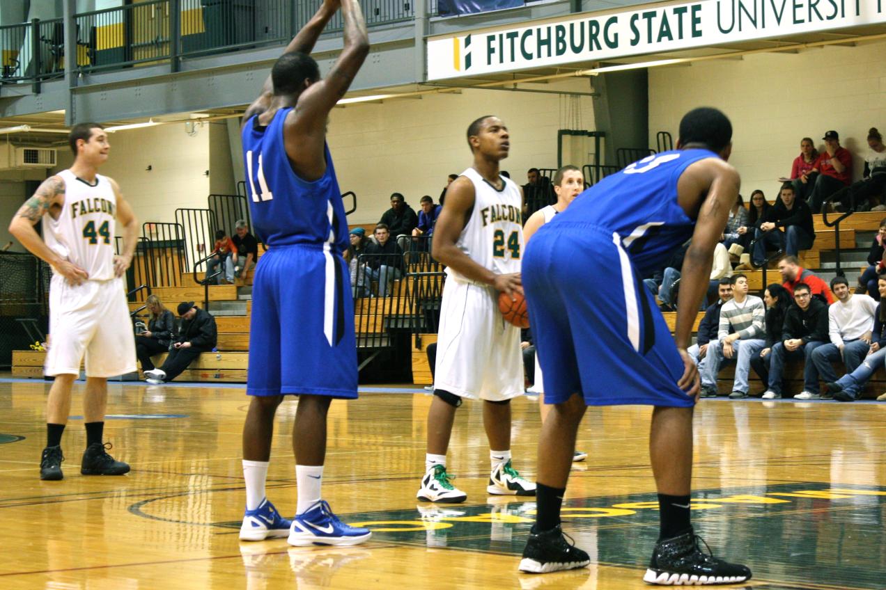 Fitchburg State Holds Off Mount Ida, 66-65