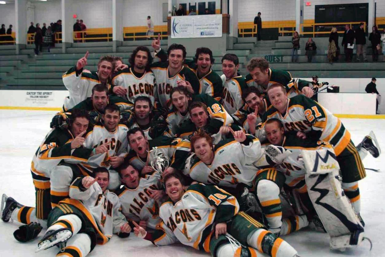 Fitchburg State Slips Past Wentworth, 5-3