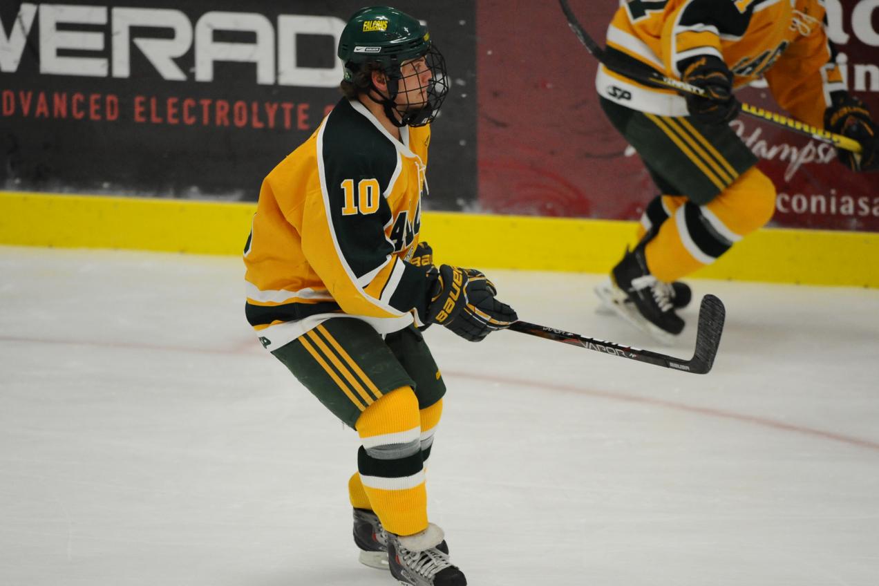 Fitchburg State Explodes Past Framingham State, 6-2