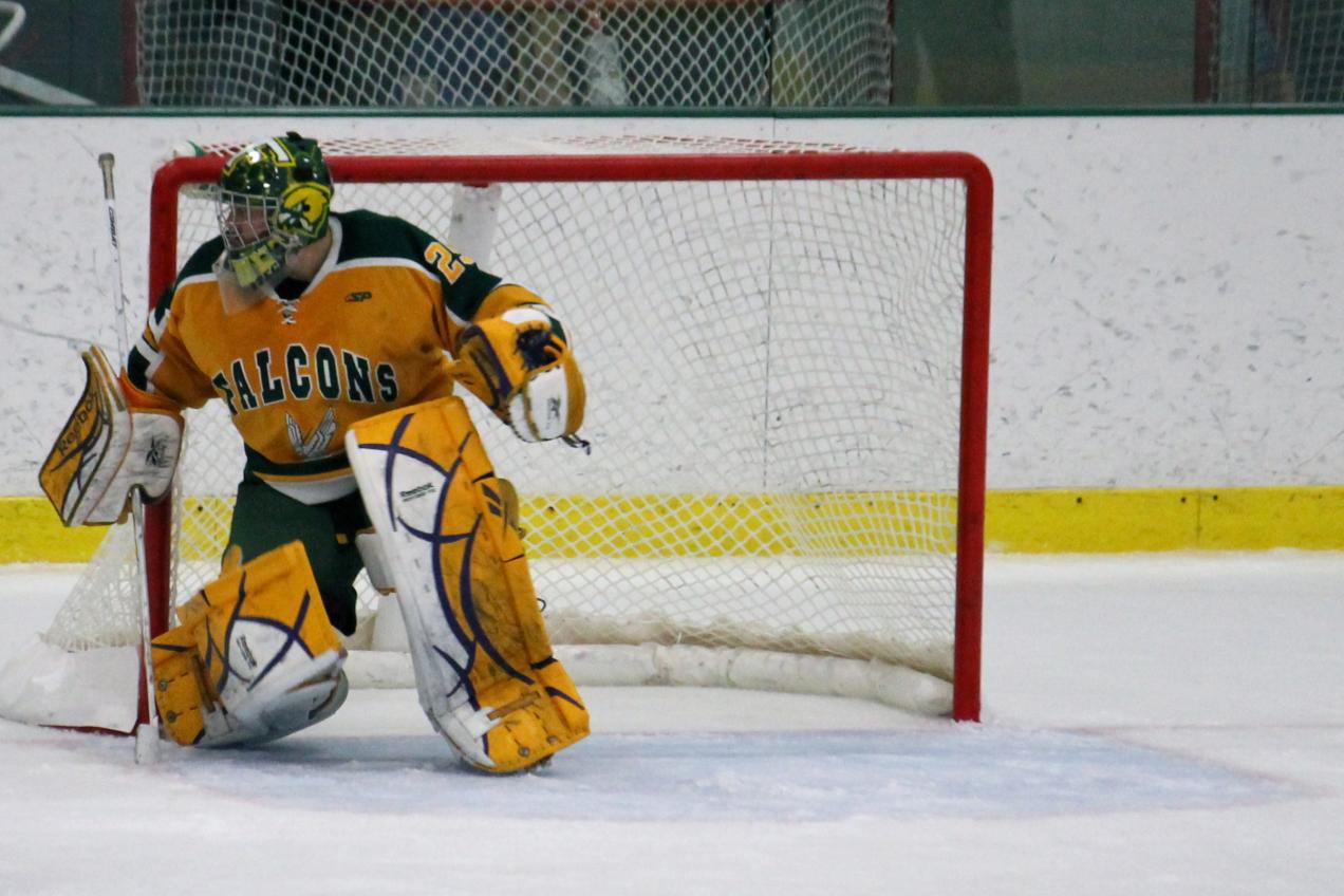 New England College Downs Fitchburg State, 5-3