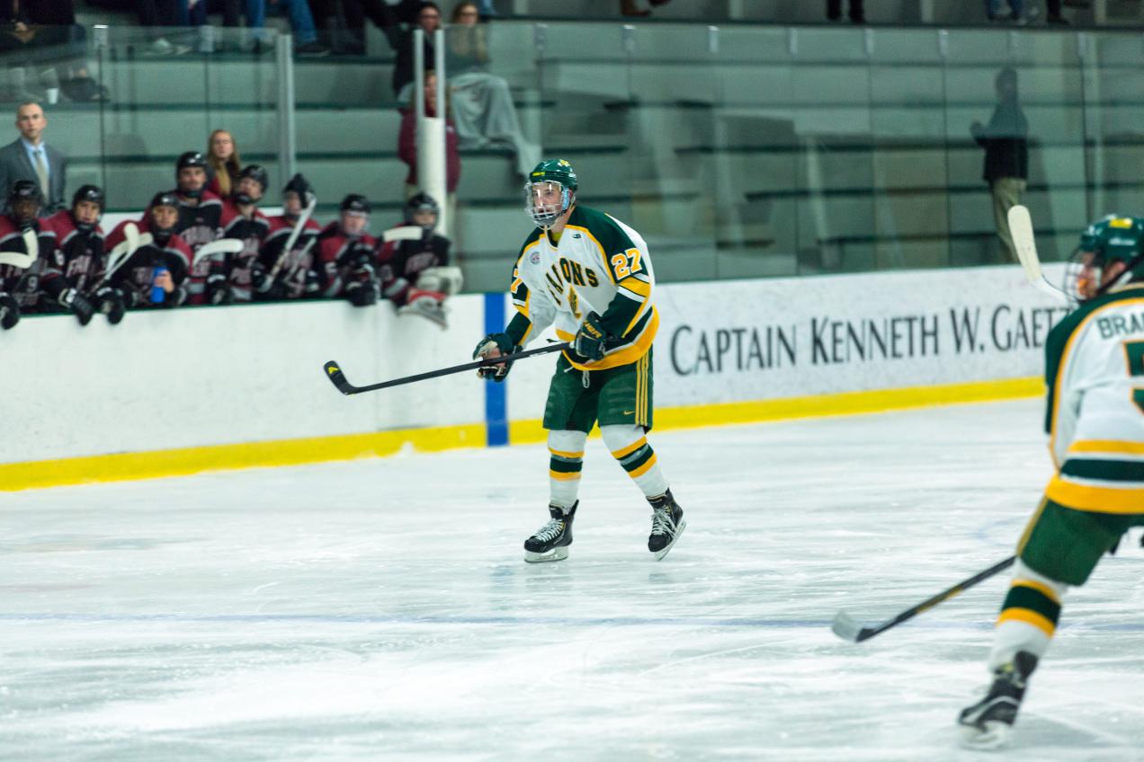 Fitchburg State Swoops Past Framingham State, 8-2