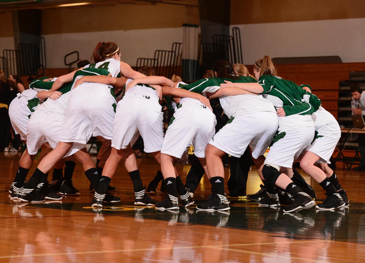 Fitchburg State Shuts Down Lasell, 76-64