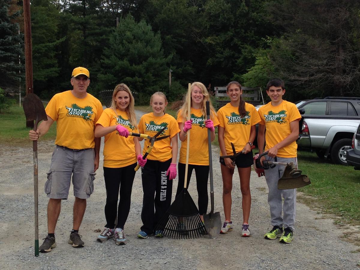 Fitchburg State Participates In Community Service Day