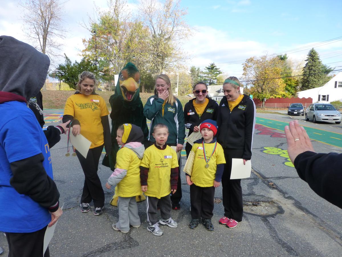 Fitchburg State SAAC Hosts Special Olympics Event