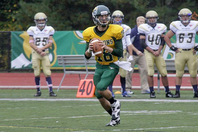 Falcons Roll Past Worcester State, 40-24