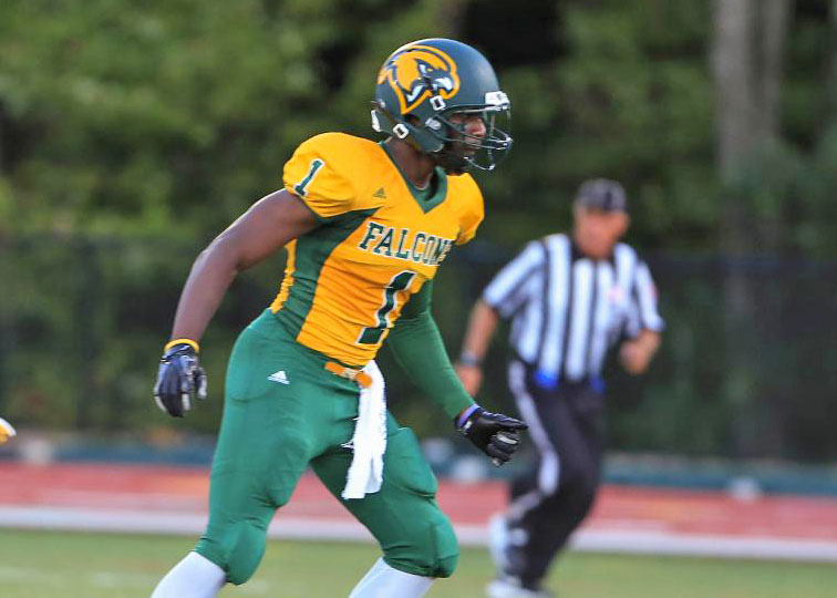 Fitchburg State Roars Past Plymouth State, 33-22