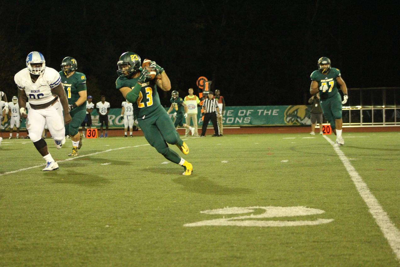 Fitchburg State Upends Curry, 31-3