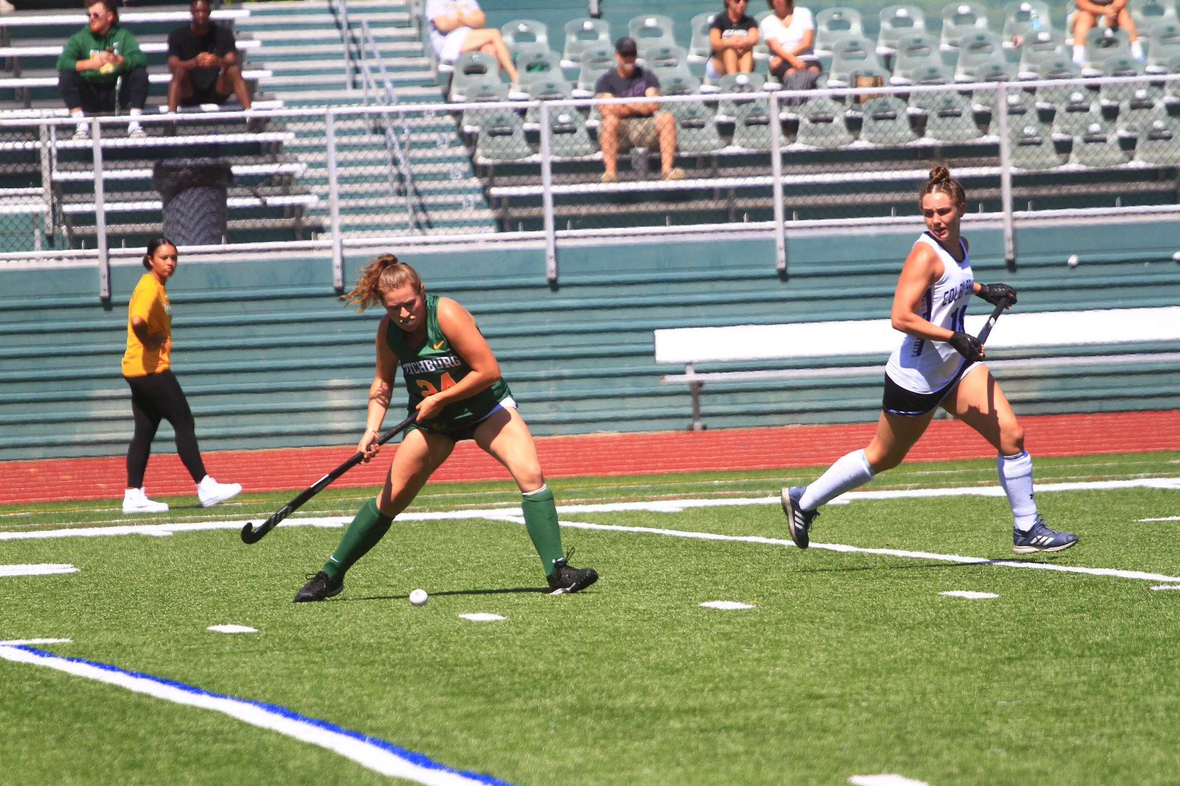 Field Hockey Topped By Owls In Conference Action