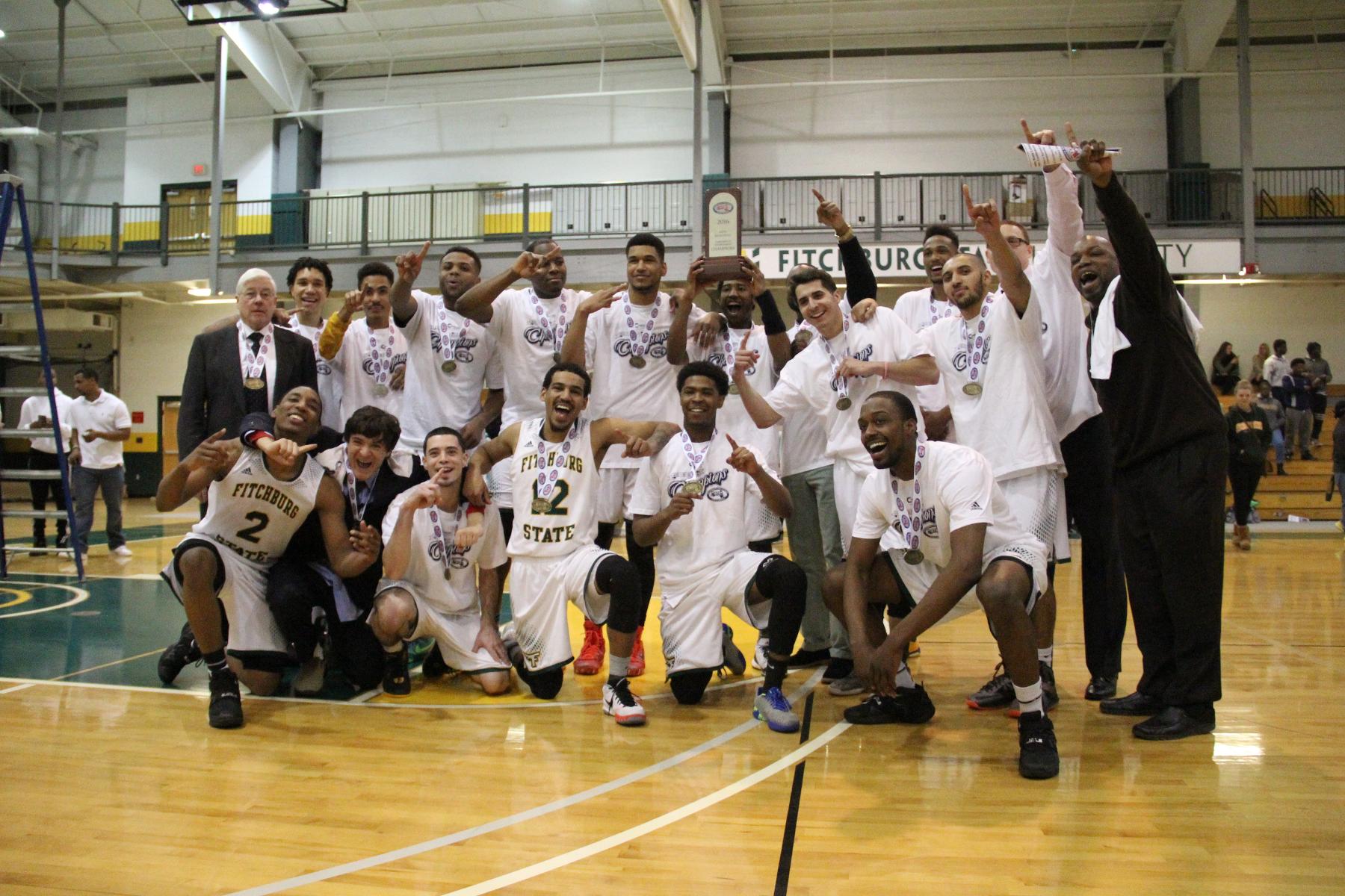 MASCAC CHAMPIONS! Fitchburg State Captures League Title by Holding Off #2 Salem State, 82-78