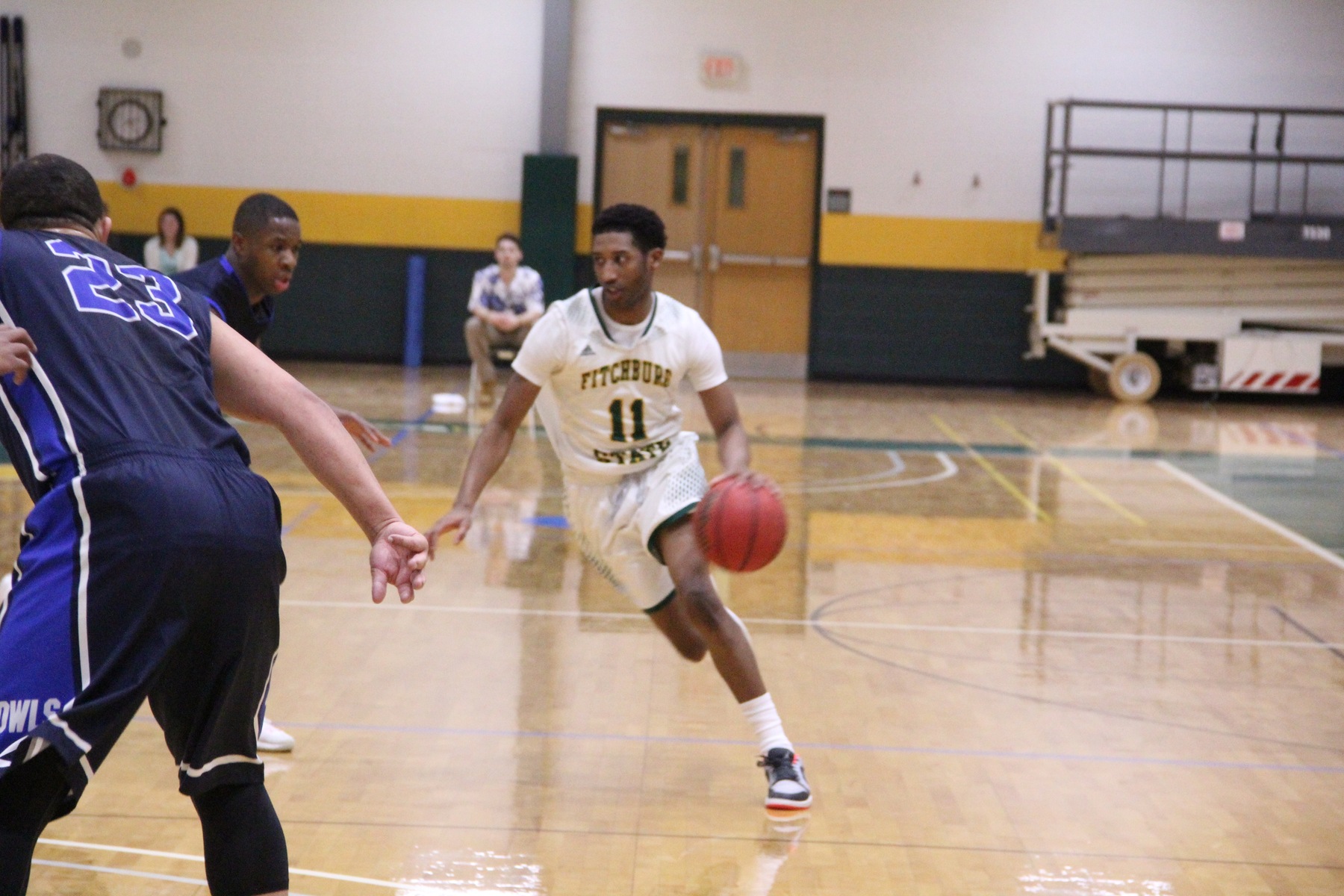 Fitchburg State Soars Past Westfield State, 75-59