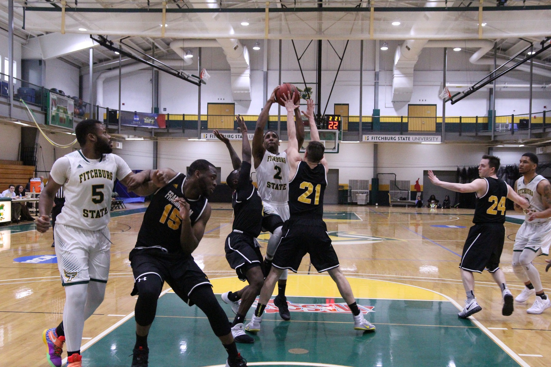Men’s Basketball Concludes Regular Season with Fifth Straight Win