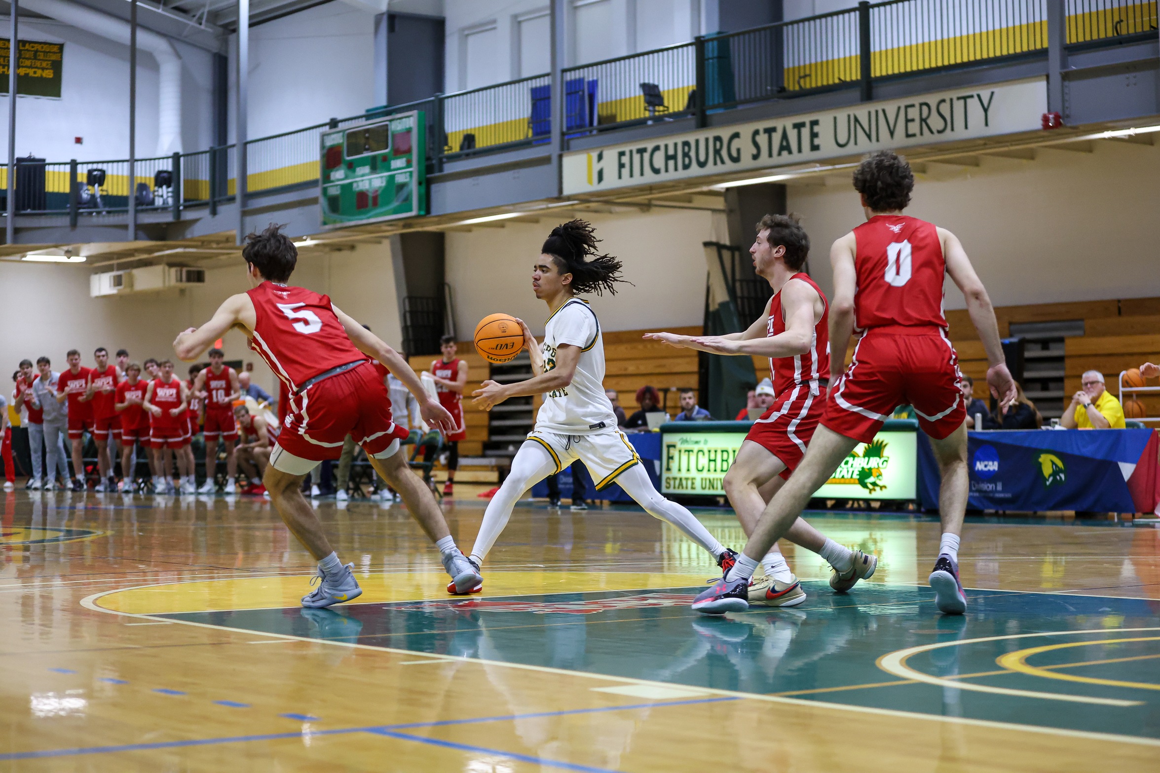 Men's Basketball Downed By Lancers In MASCAC Action