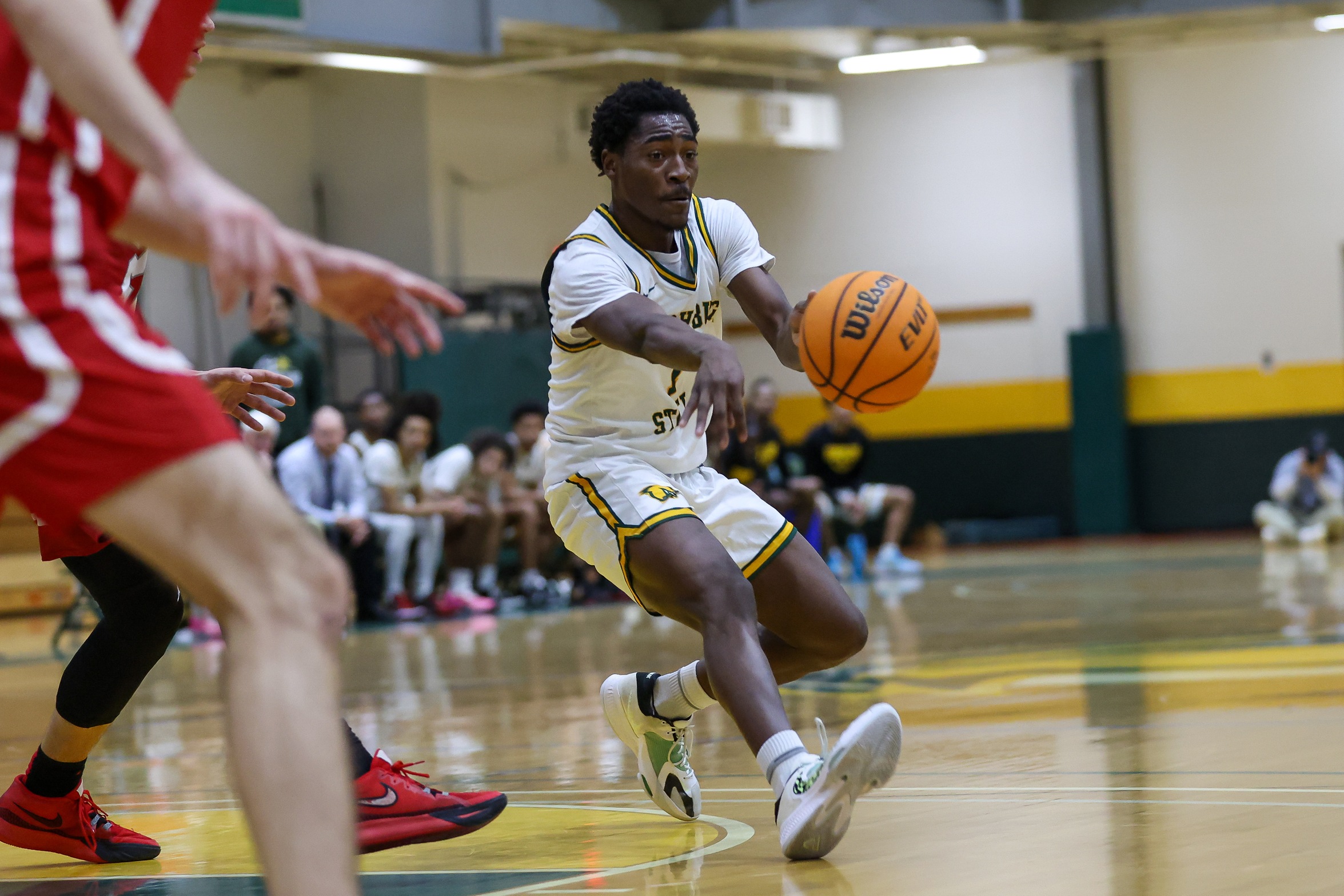 Men's Basketball Falls to Lehman in Overtime