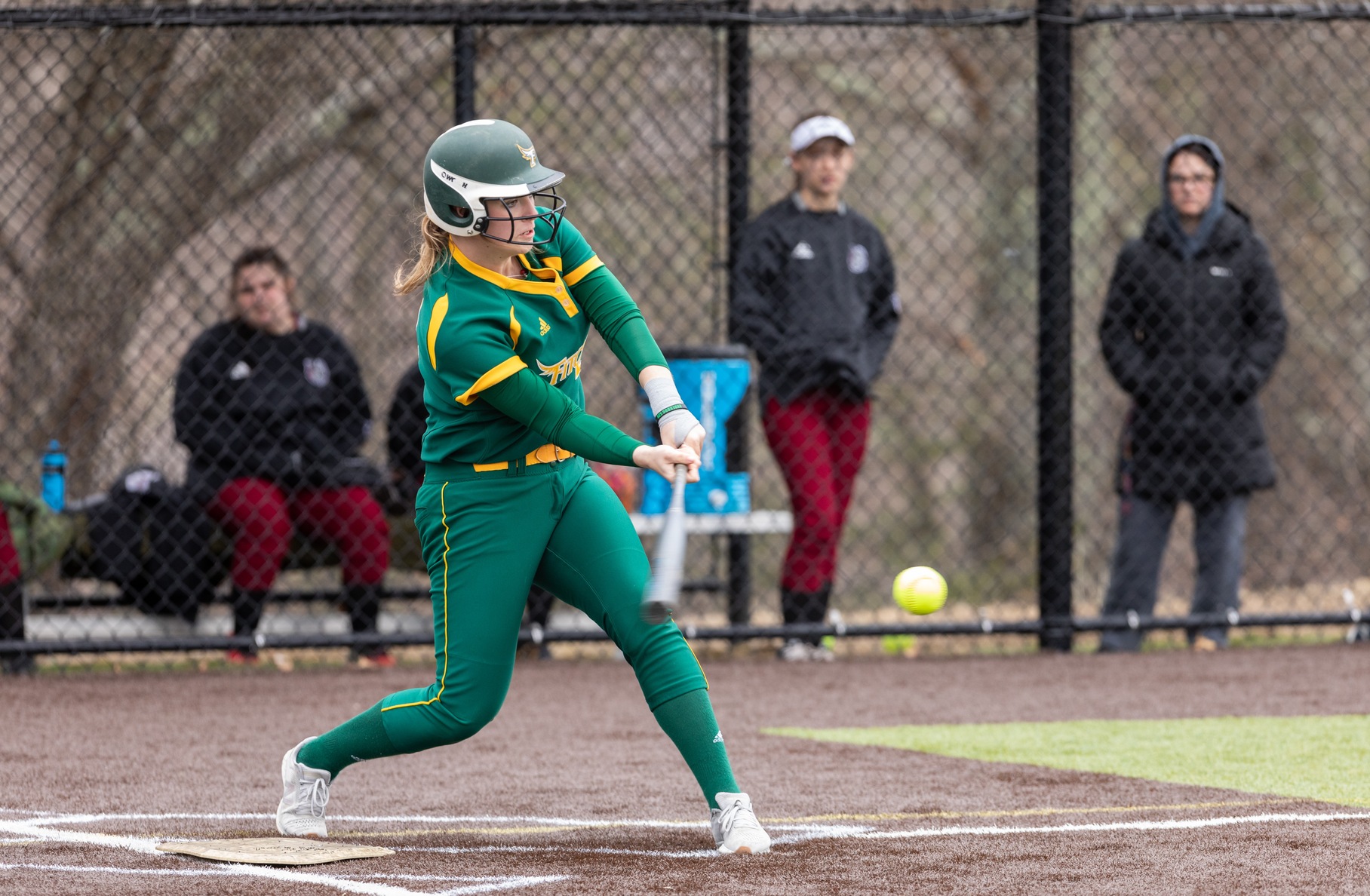 Falcons Split MASCAC Twin Bill With Lancers