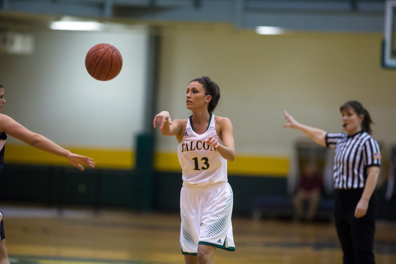 Fitchburg State Downs Worcester State, 73-67