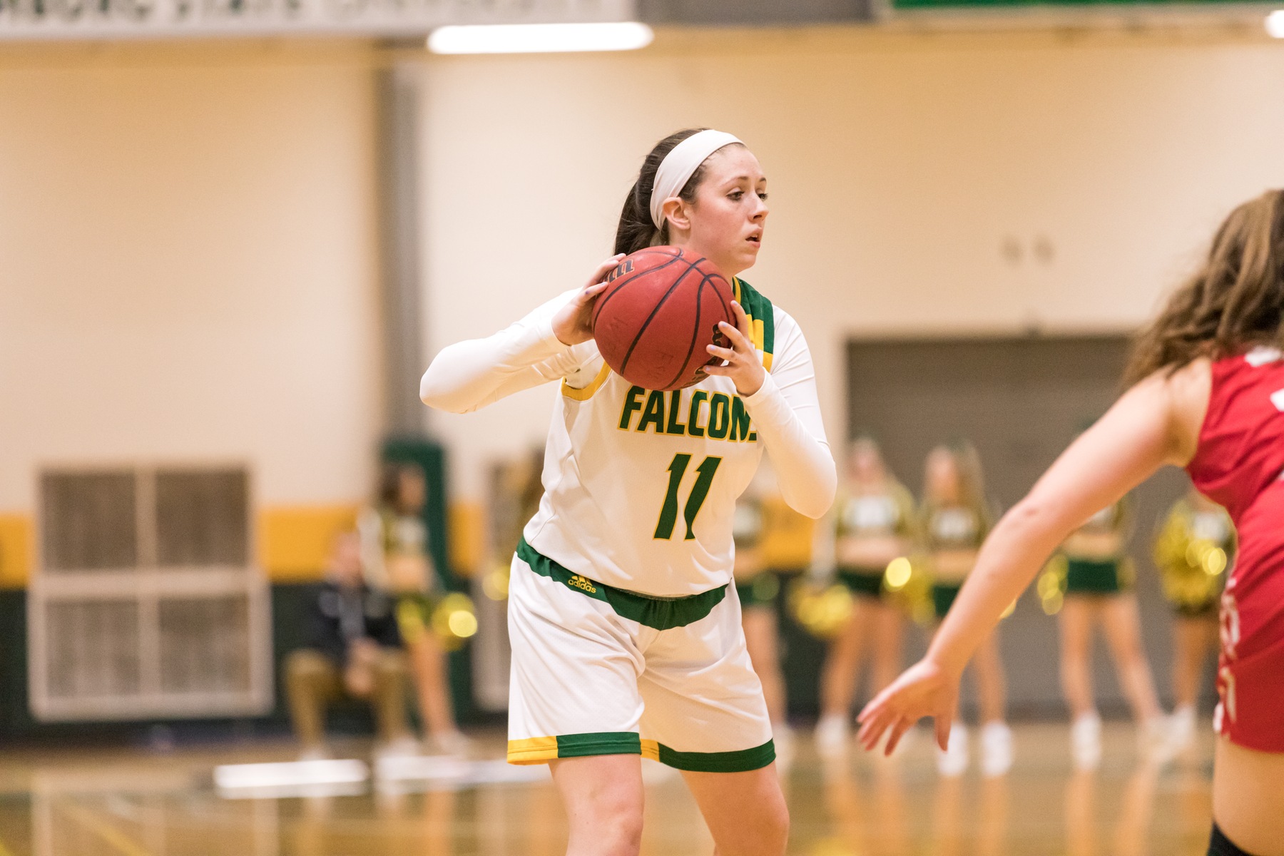 Falcons Clipped By Vikings, 67-61