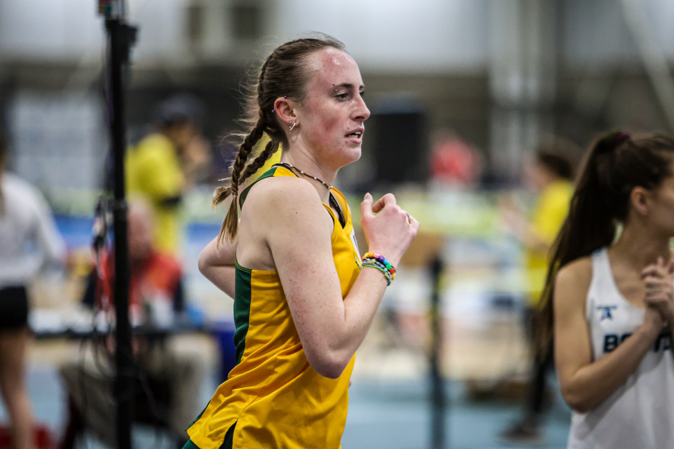 Women's Indoor Track Competes At Suffolk Relays