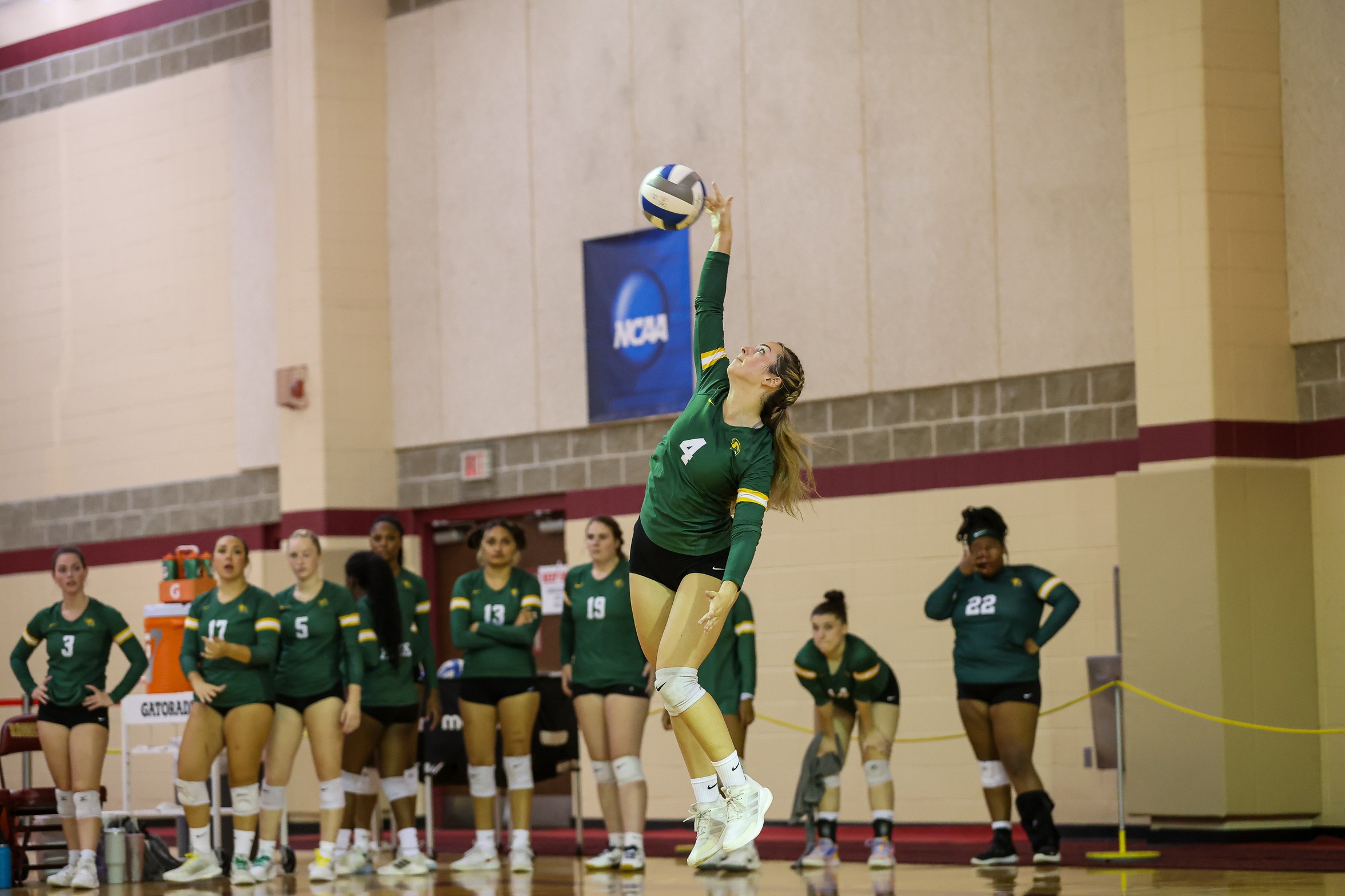 Women's Volleyball Drops MASCAC Matchup with Bridgewater