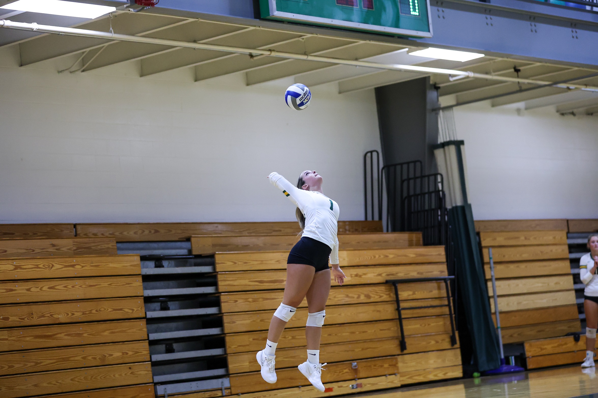 Women's Volleyball Topped By Trailblazers In Conference Tilt