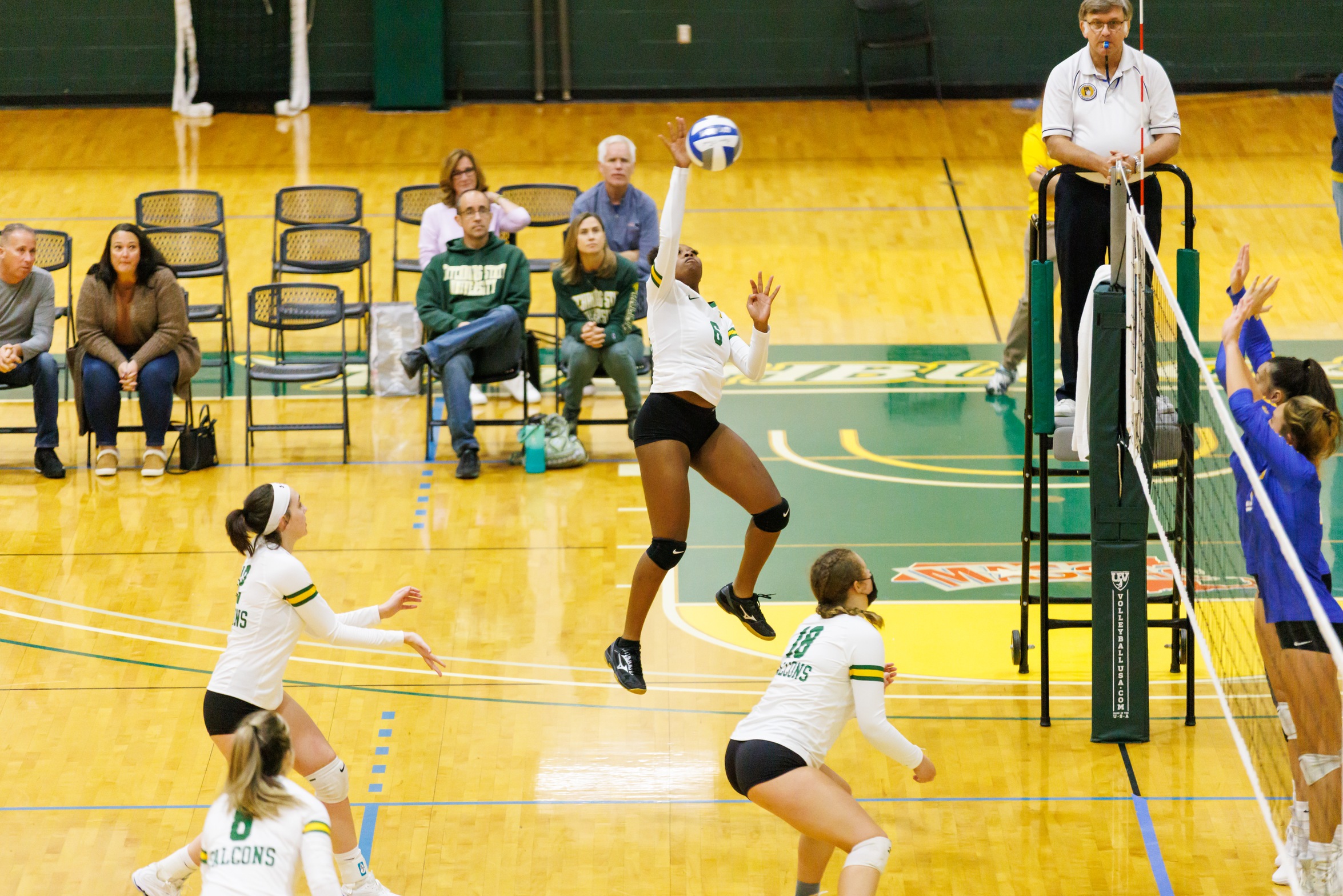 Falcons Take On Dutchwomen And Rams In Non-Conference Tri-Match