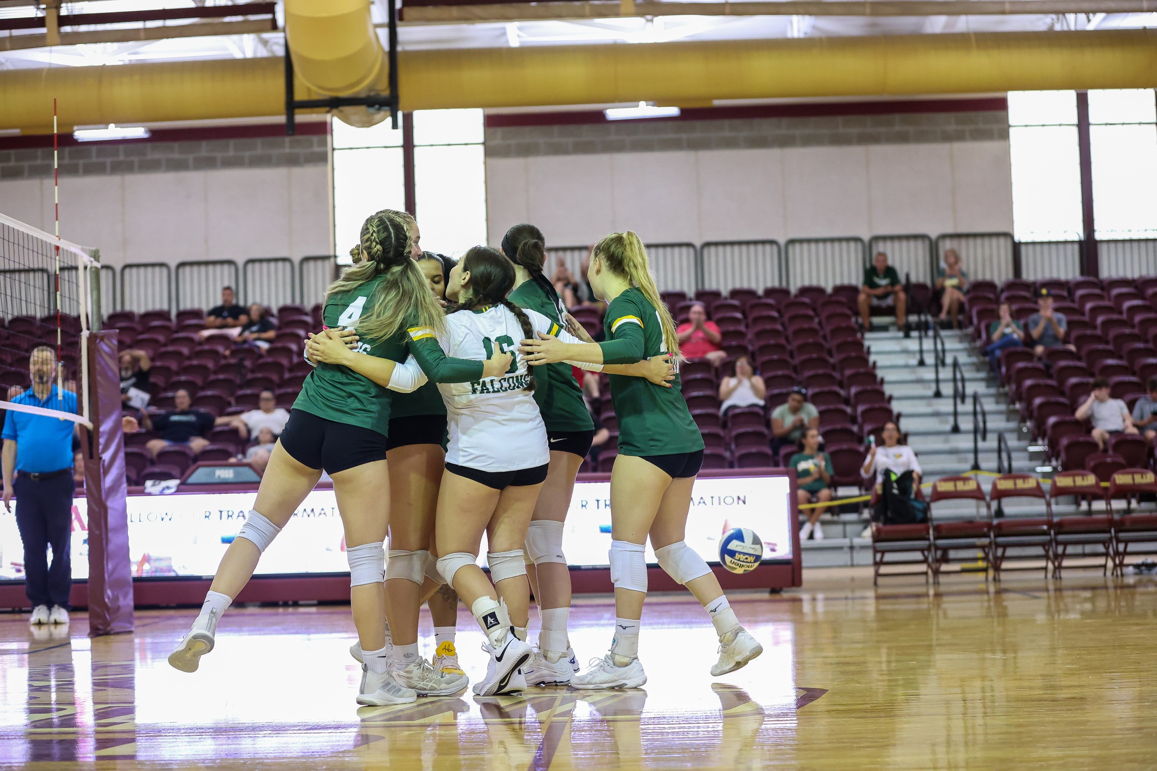 Women's Volleyball Bested by Lancers
